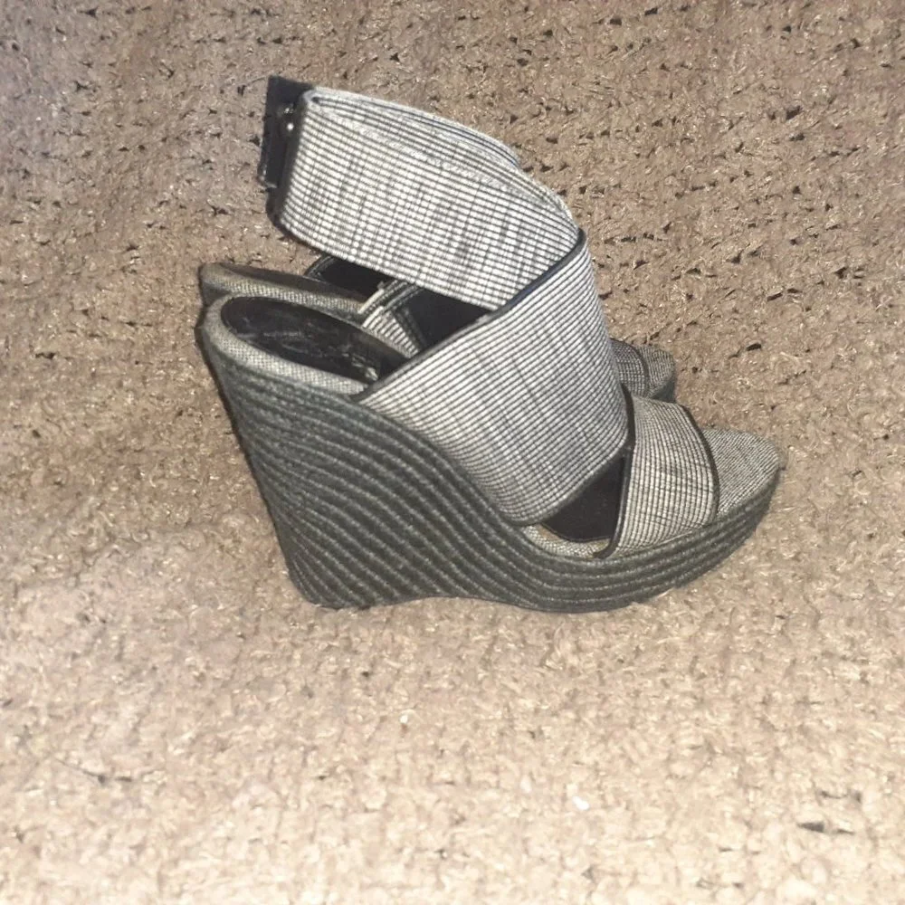 VINCE CAMUTO-Madalisa-Espadrille Platform Wedge-Black/White Textile-Sz 9.5-NM